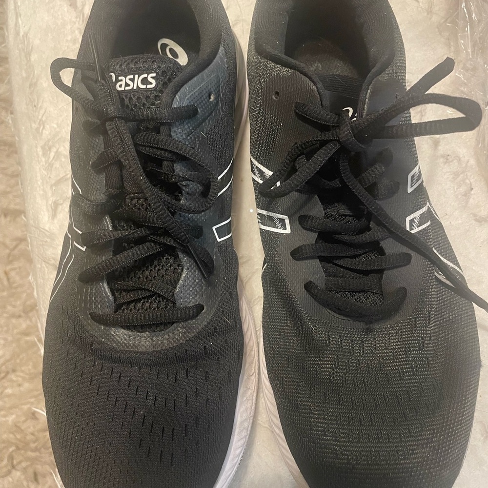 ASICS Men's Black Athletic Shoes